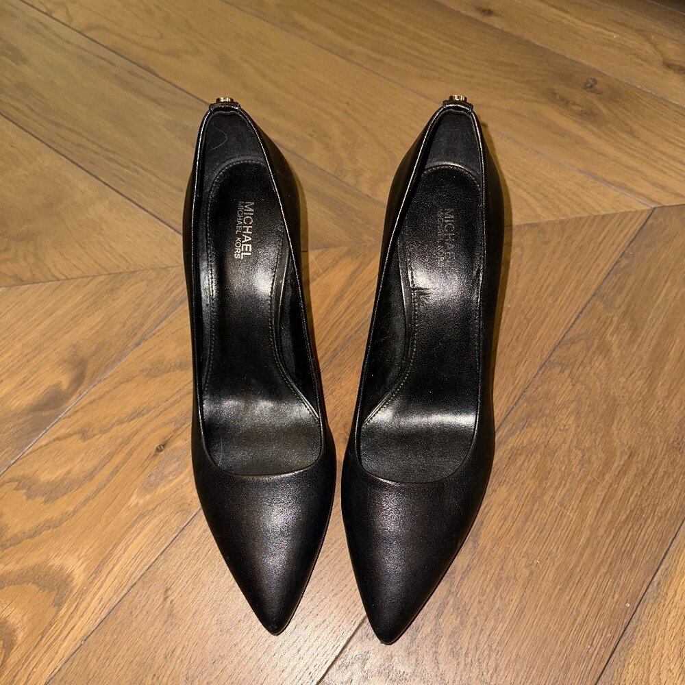Michael Michael Kors Alina Pump Womens